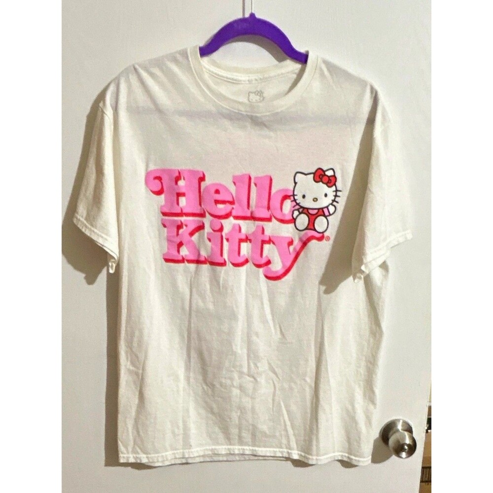 Sanrio Hello Kitty Women’s L White Pink Red Graphic Print Crew Neck T-Shirt